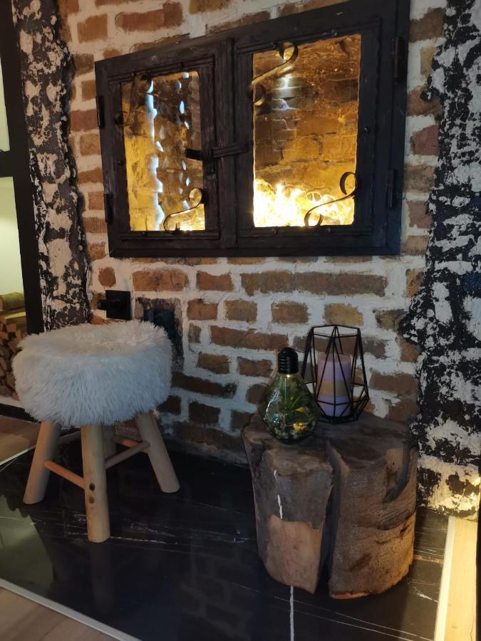 Studio Apartman Black & White Centar Sarajevo Free Parking Εξωτερικό φωτογραφία