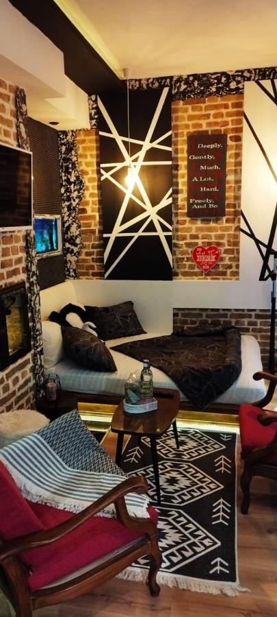 Studio Apartman Black & White Centar Sarajevo Free Parking Εξωτερικό φωτογραφία