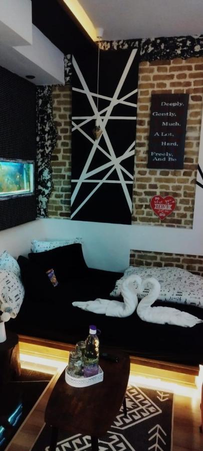 Studio Apartman Black & White Centar Sarajevo Free Parking Εξωτερικό φωτογραφία